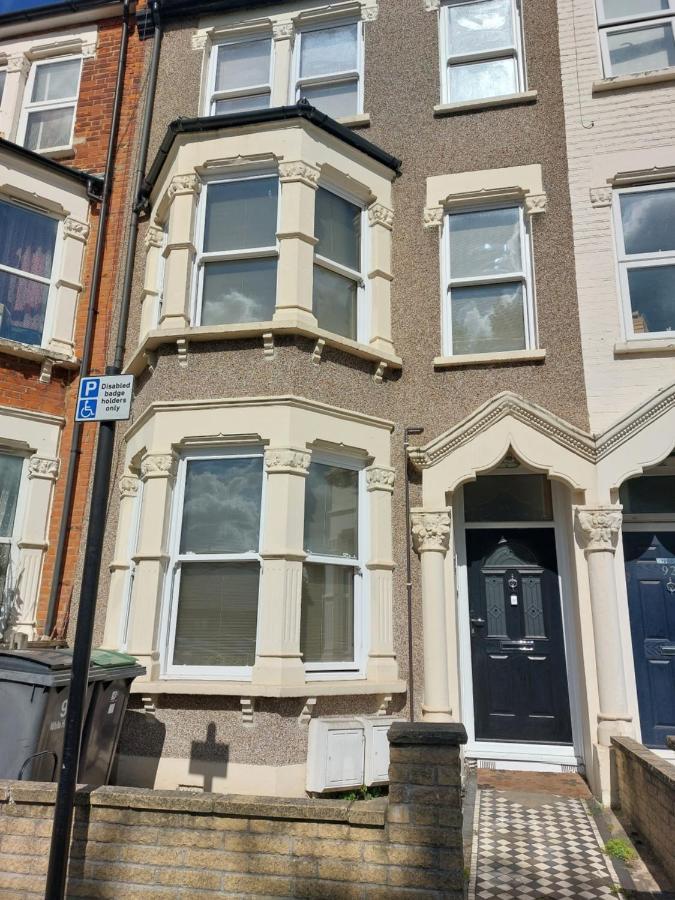 White Hart Lane Walking Distance Tottenham Hotspur Stadium لندن المظهر الخارجي الصورة